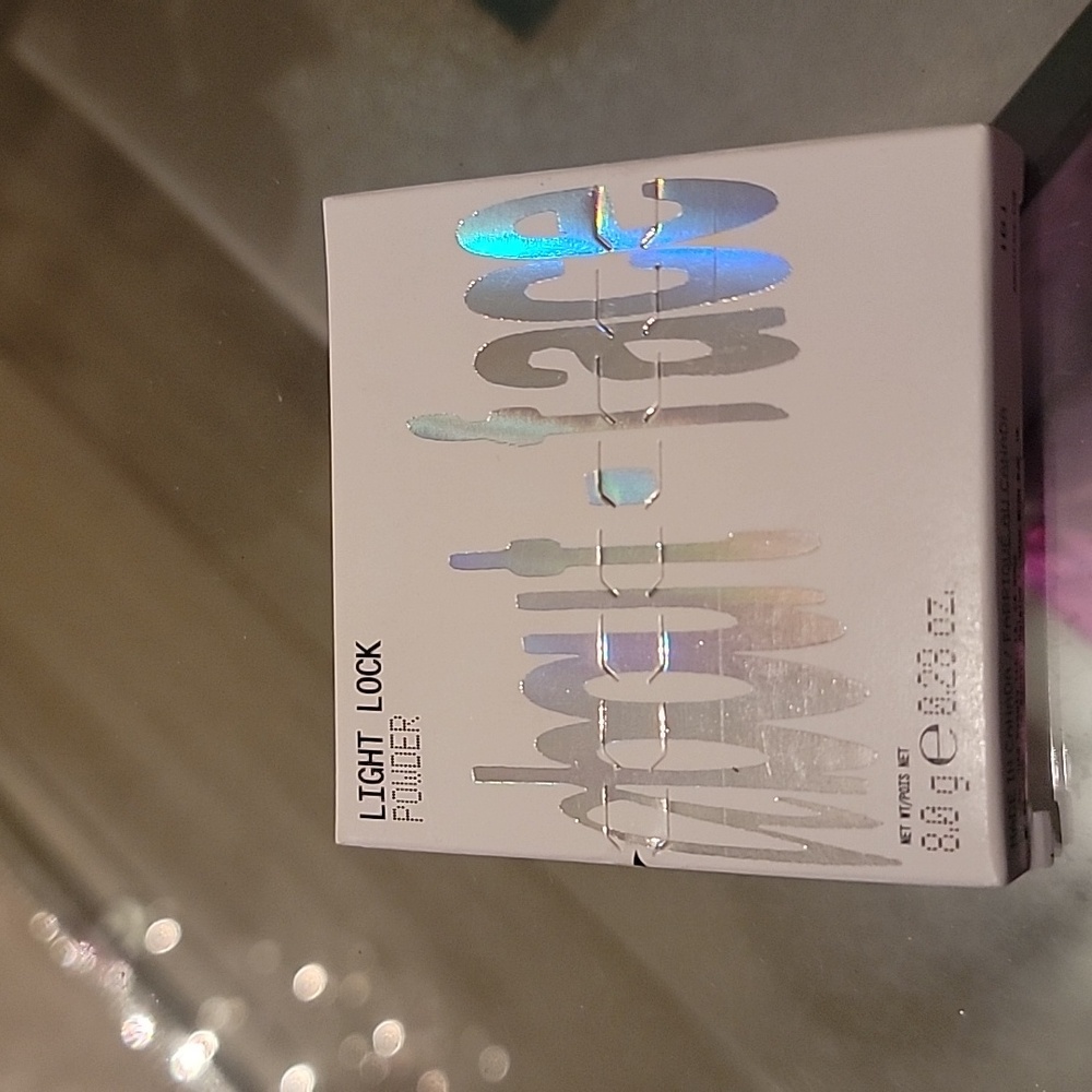 About face glow and highlight set. Full sized products never used or opened. - Picture 2 of 15